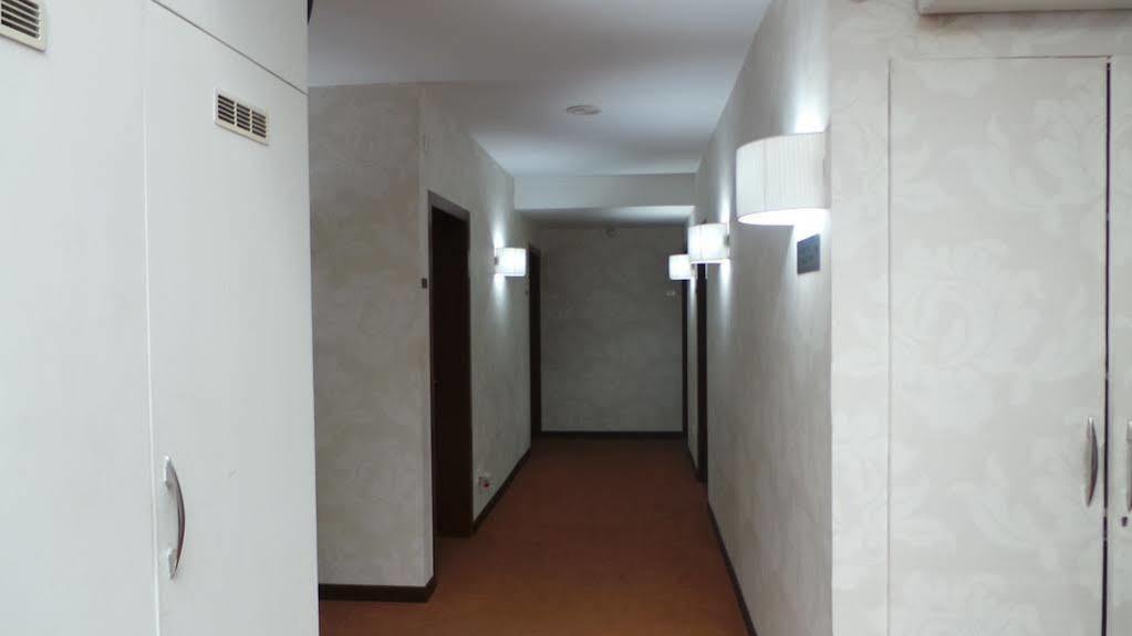 Treebo Trend Wilson Garden Hotel Bangalore Exterior foto
